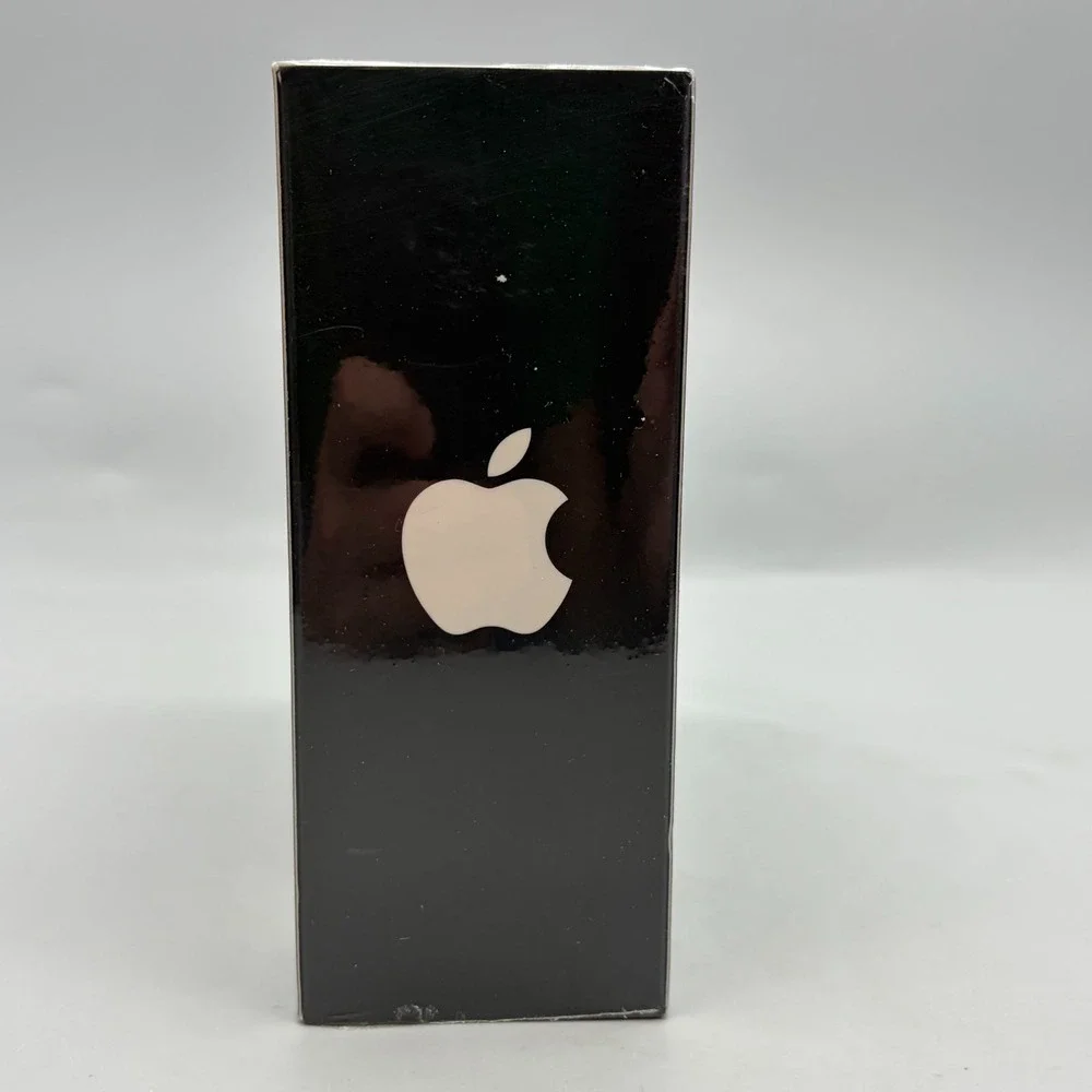 Apple Universal Dock for iPod/IPhone MB125G/A - Sealed